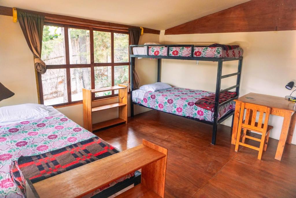 ATI Hostel & Beach Club - Familiekamer Met Balkon