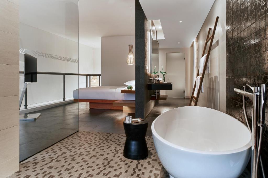 Renaissance Bali Uluwatu Resort & Spa - 11