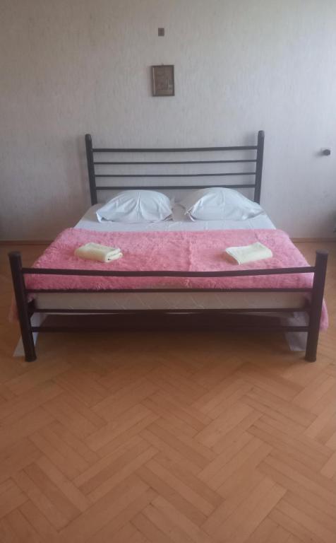 Postel nebo postele na pokoji v ubytování Guli