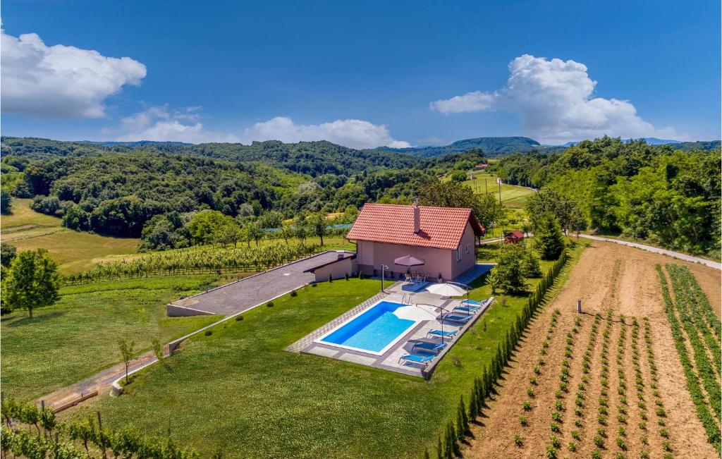 Bazén v ubytovaní Lovely Home In Novi Marof With Sauna alebo v jeho blízkosti