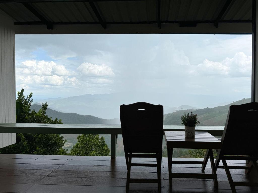 Φυσικό τοπίο κοντά σε αυτό το δωμάτιο σε οικογενειακή κατοικία