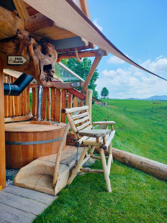 Fotografie z fotogalerie ubytování Glamping Lake Bloke v destinaci Nova Vas