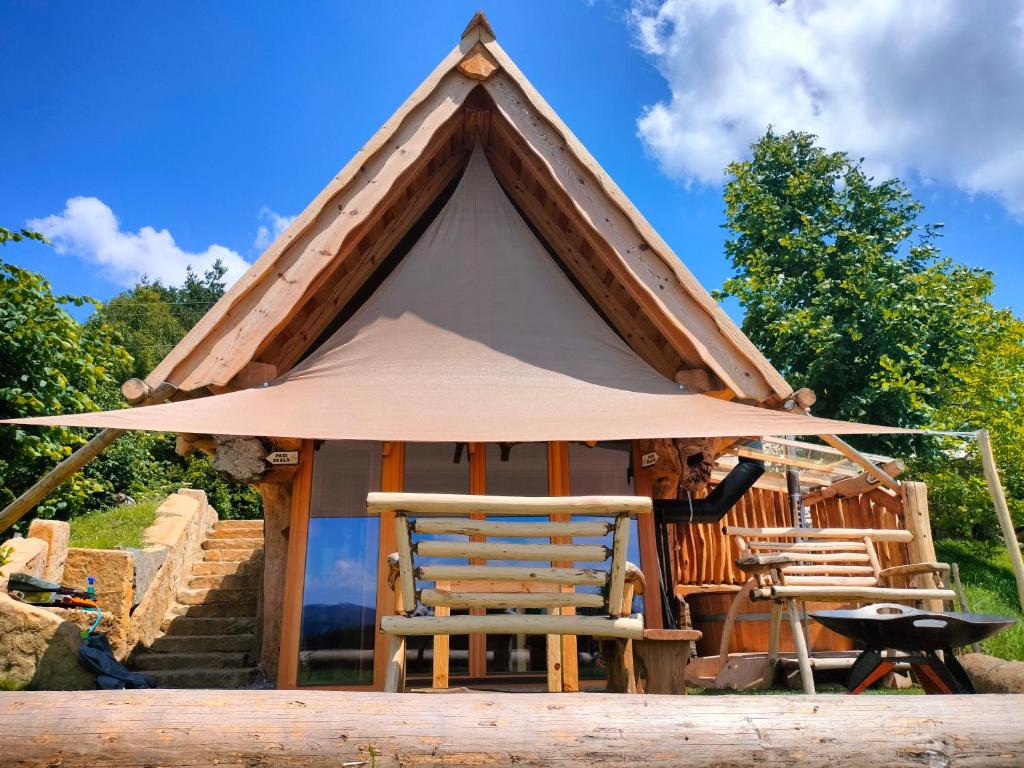 Fotografie z fotogalerie ubytování Glamping Lake Bloke v destinaci Nova Vas