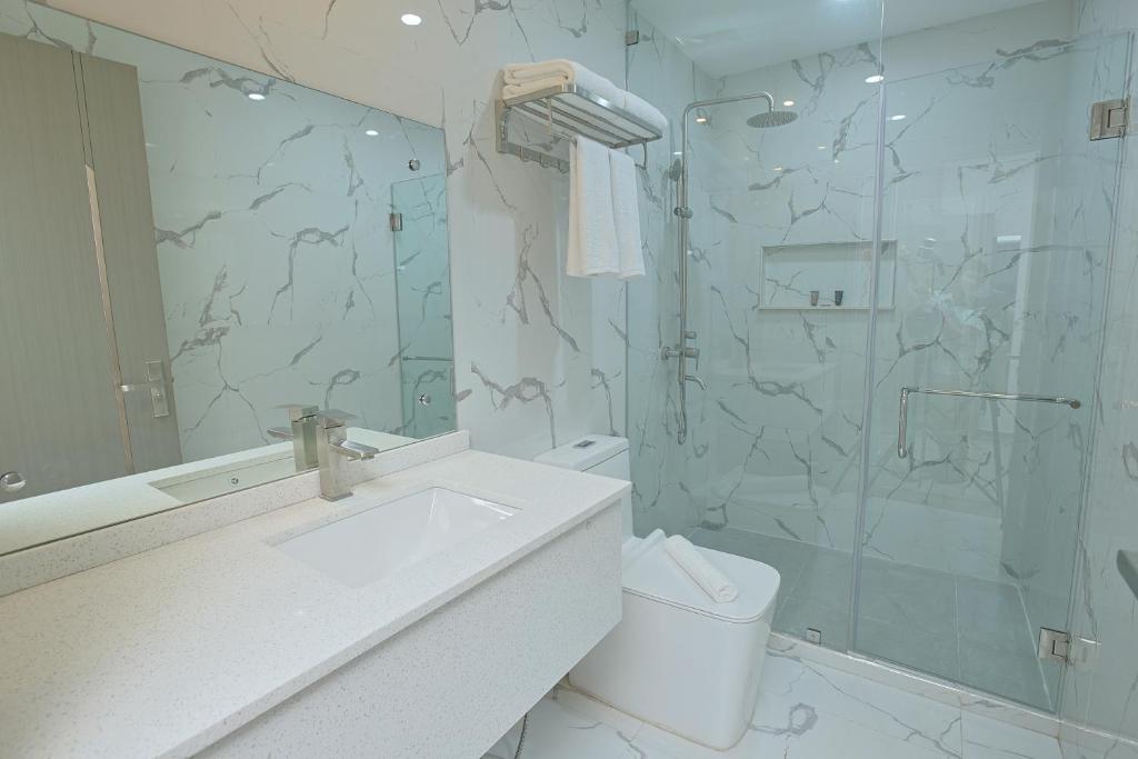 Koupelna v ubytování Hamersons Hotel CDO