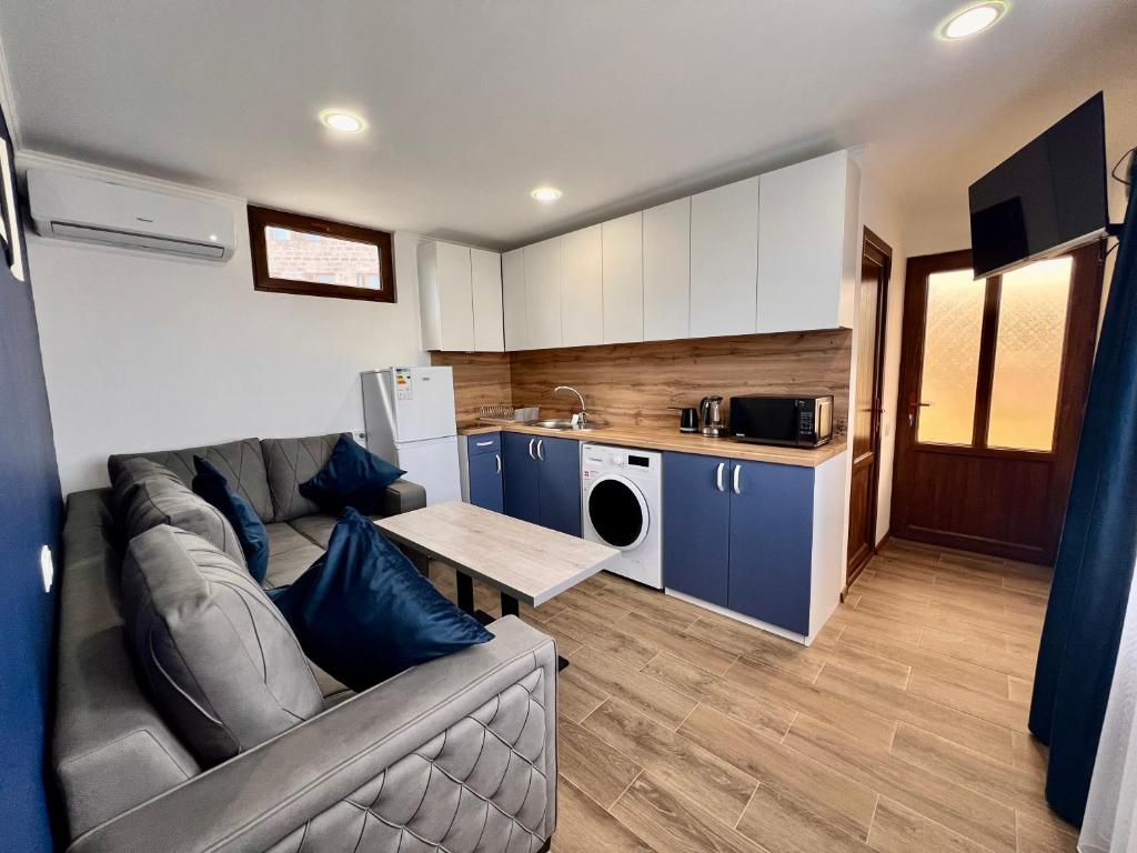 Η κουζίνα ή μικρή κουζίνα στο Luxury Cottage next to observatory