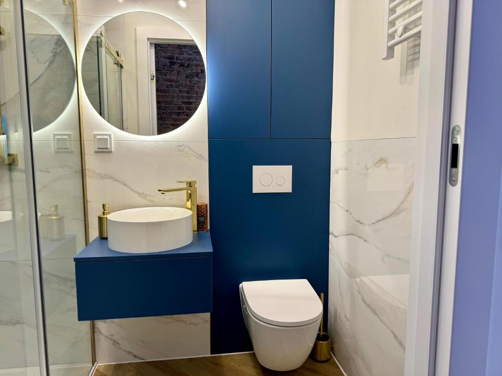 PRZYSTANEK KATOWICE Mariacka 7 - 14