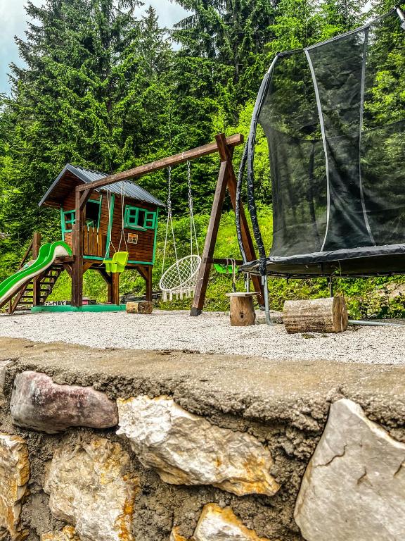 Herní místnost nebo prostor pro děti v ubytování Vila Bašić Vlašić Spa Apartman JELEN