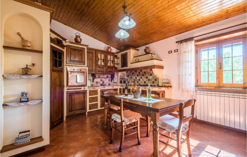 Kuchnia lub aneks kuchenny w obiekcie Vocabolo Toppello