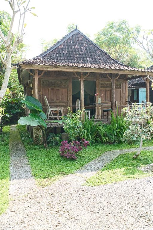Zahrada ubytování Lembah Sentosa
