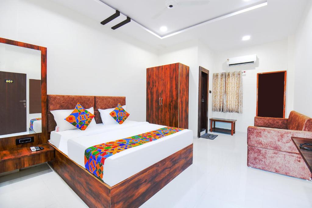FabExpress Jagatraj Vishwa Lodging - Housity