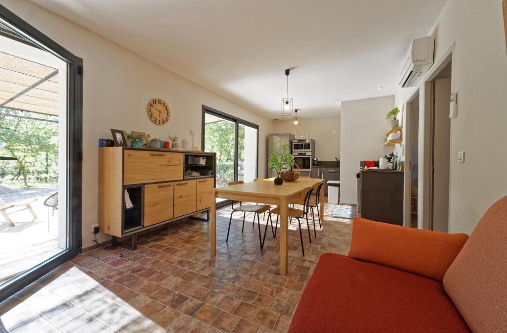 Küche&#47;Küchenzeile in der Unterkunft Villa Cinsault, un bijou pour votre séjour en Provence Verte