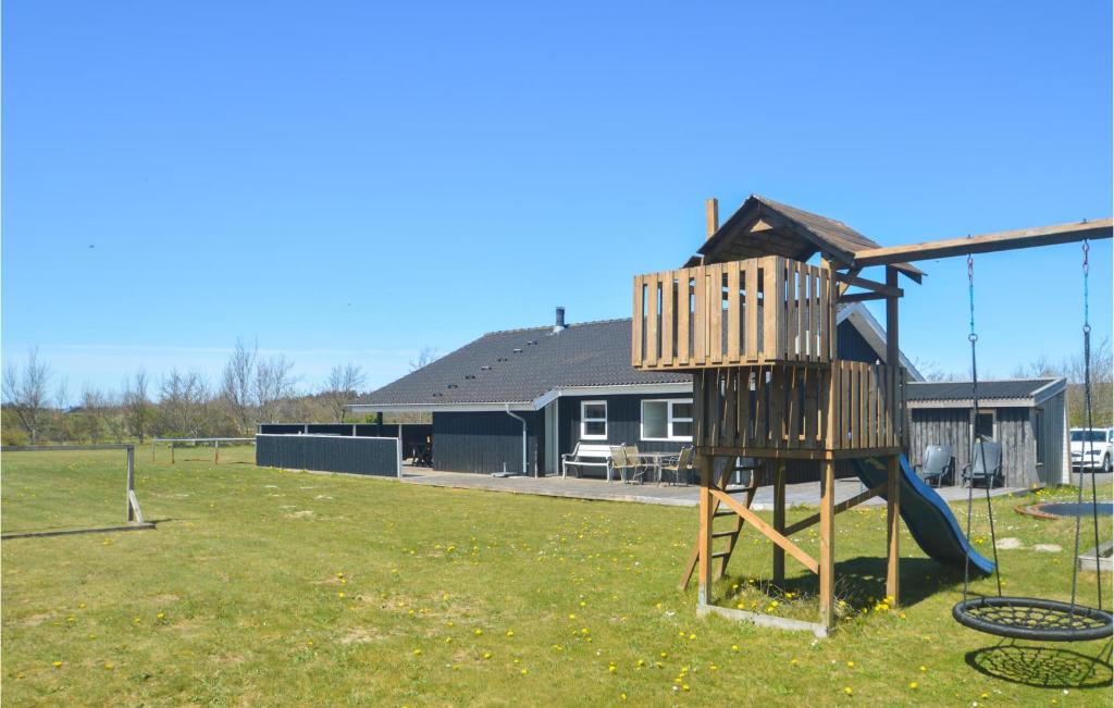 Herní místnost nebo prostor pro děti v ubytování Holiday Home Kronvildtvej Brovst Vi