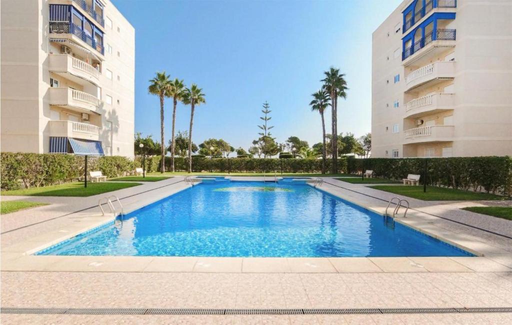 Bazén v ubytování Nice Apartment In Los Arenales Del Sol nebo v jeho okolí