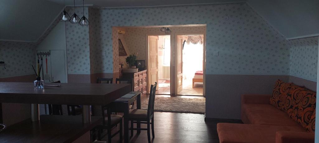 Kata Apartmanháza 4220 Hajdúböszörmény, Kovács Albert utca 26 kép - 1