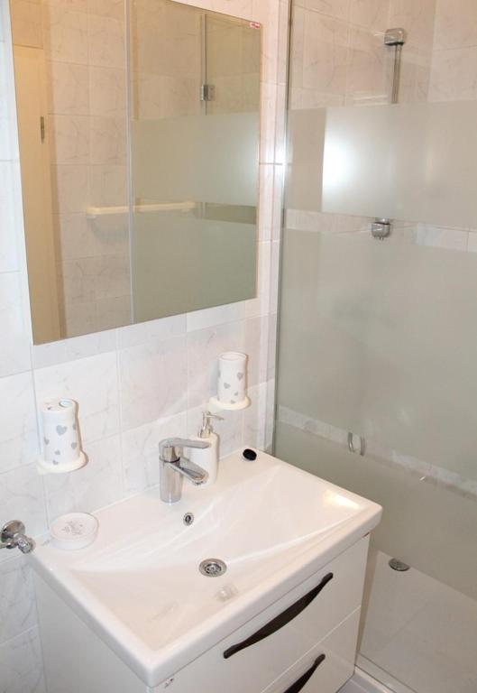 Koupelna v ubytování Apartment Bajuti