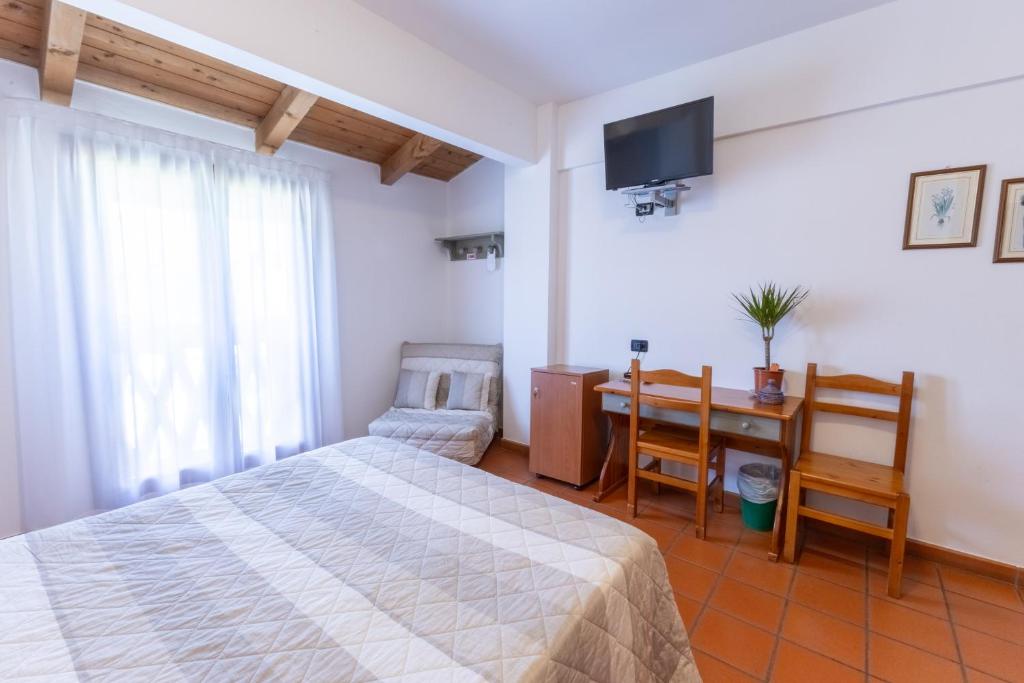 Hotel Residence - Il Giardino del Cigno - Standard Double Or Twin Room With Garden View
