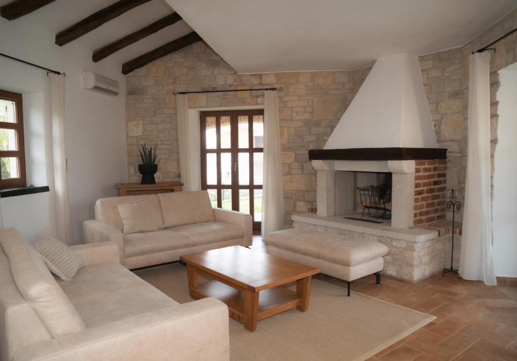 Posezení v ubytování TheBlueView Villas near Porec