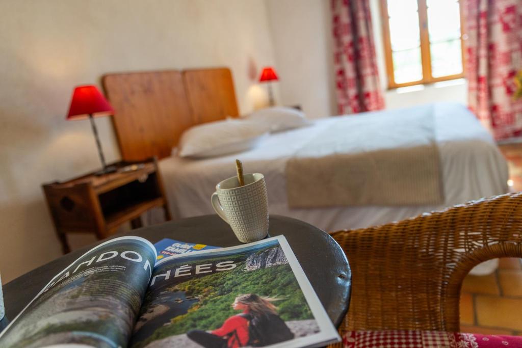 Postel nebo postele na pokoji v ubytování Maison d'Hôtes Mas de la Chadenede
