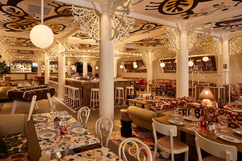 Mama Shelter Nice - Resim 1