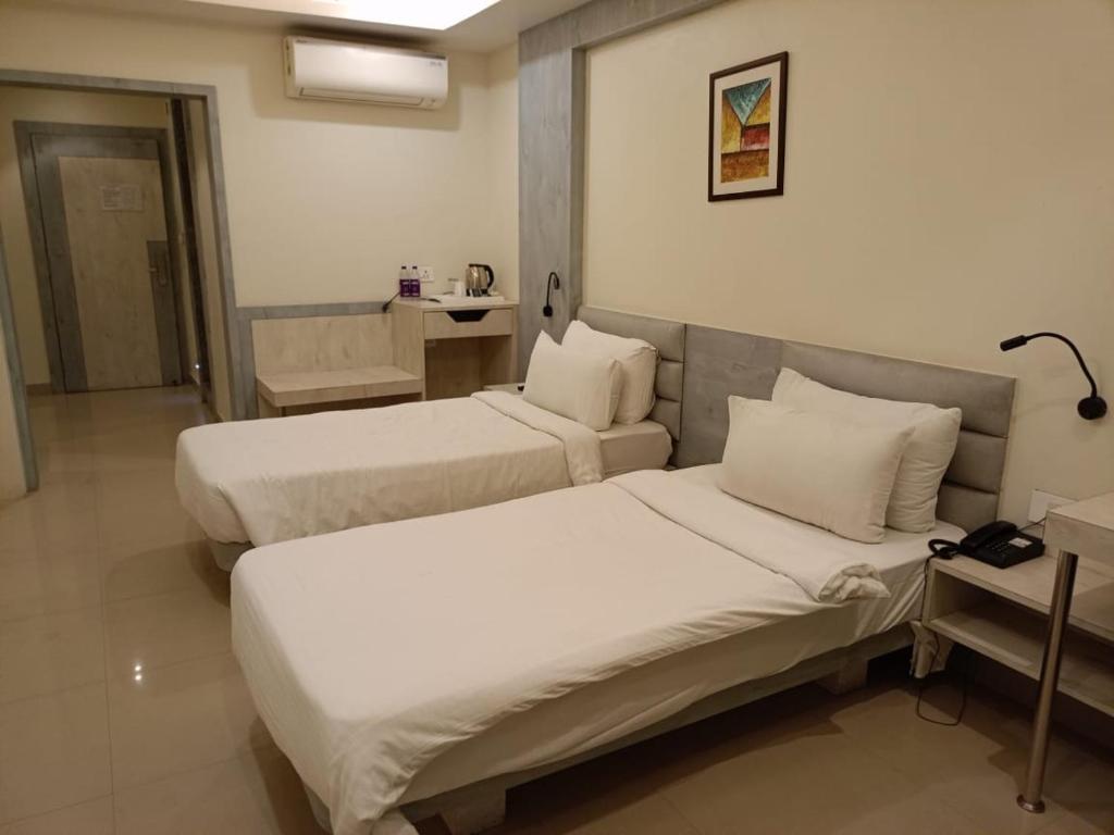 Hotel Rishiraj, Nagaon