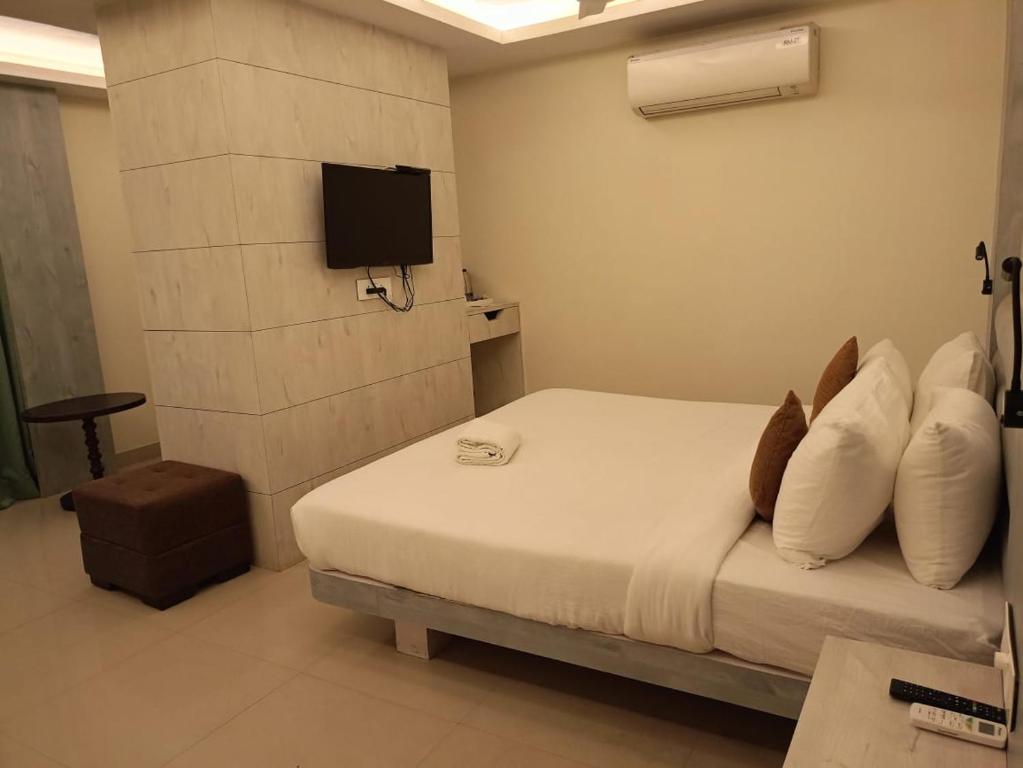 Hotel Rishiraj, Nagaon - Habitación Doble