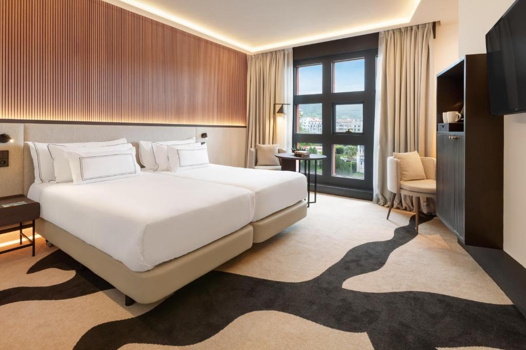Hotel Meliá Bilbao - Resim 44