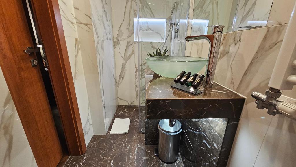 Center Ljubljana - Resim 7