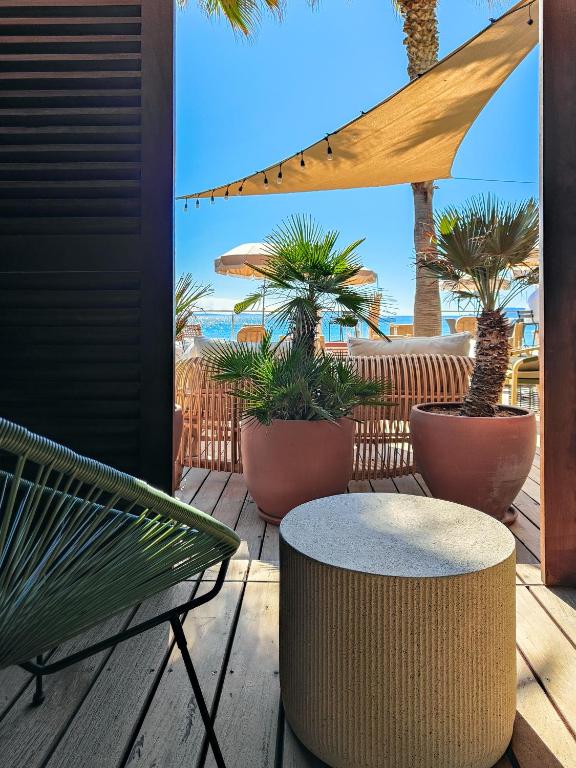 Fotografie z fotogalerie ubytování Hôtel Bor v destinaci Hyères