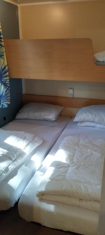 Postel nebo postele na pokoji v ubytování Mipro Mobilhome
