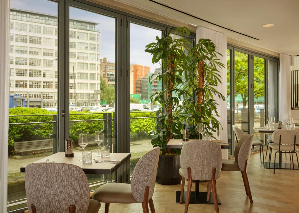 Restaurace v ubytování The Reach at Piccadilly, Manchester, a Tribute Portfolio Hotel