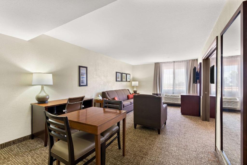 Comfort Inn Layton - Salt Lake City photo