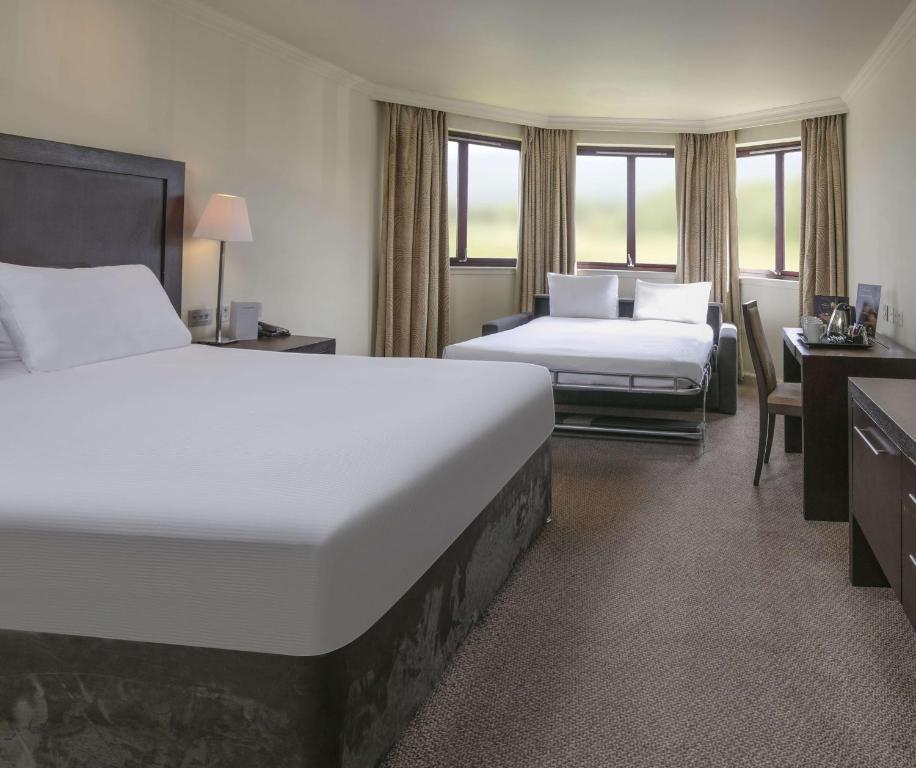 Doubletree By Hilton Glasgow Westerwood Spa & Golf Resort - Salle Familiale Queen