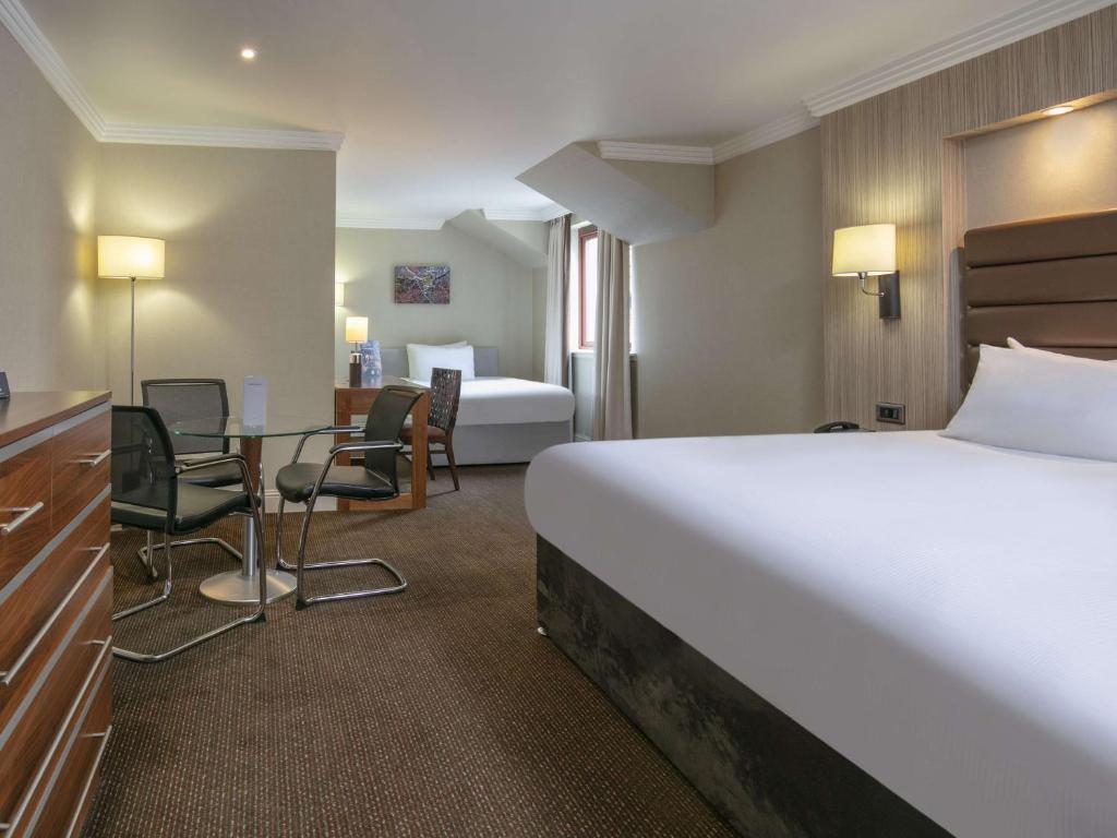 Doubletree By Hilton Glasgow Westerwood Spa & Golf Resort - Salle Familiale