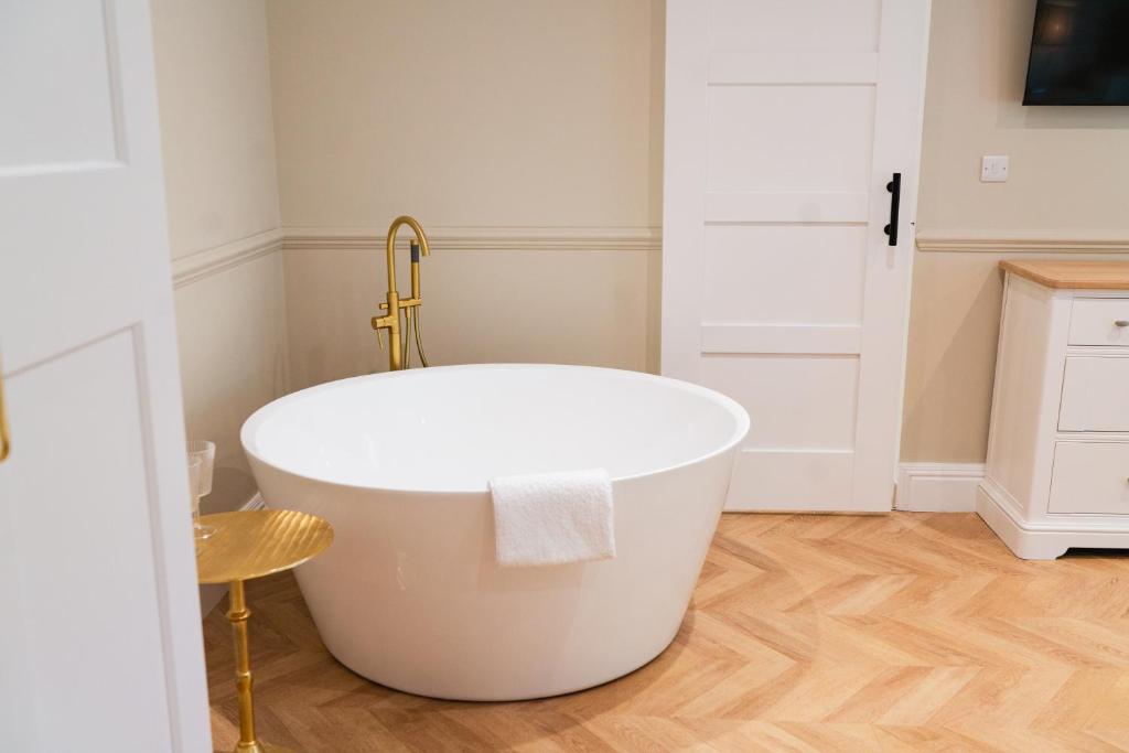 The Spinney - Resim 3