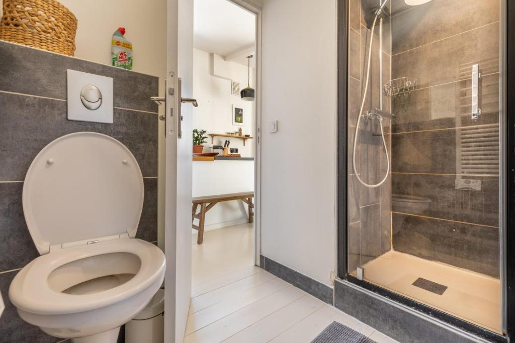 Zdjęcie z galerii obiektu GuestReady - Chic Apt 8mins de Sacre-Coeur w Paryżu
