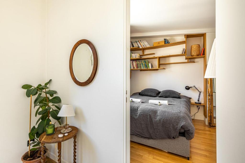Zdjęcie z galerii obiektu GuestReady - Chic Apt 8mins de Sacre-Coeur w Paryżu