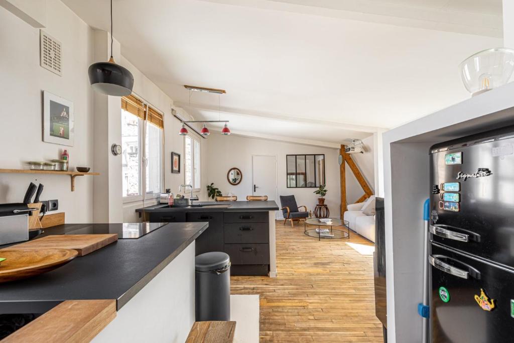 Zdjęcie z galerii obiektu GuestReady - Chic Apt 8mins de Sacre-Coeur w Paryżu