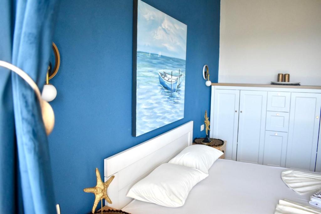Postel nebo postele na pokoji v ubytování Guesthouse HHL - Liman ll