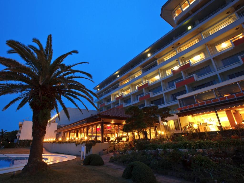 Bazén v ubytování Kamogawa Grand Hotel nebo v jeho okolí
