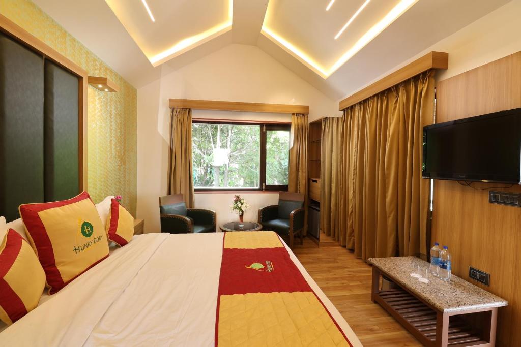 Hunky Dory Resort and spa - Double Room With Mountain View
