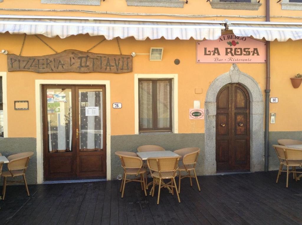 Restaurace v ubytování Hotel La Rosa