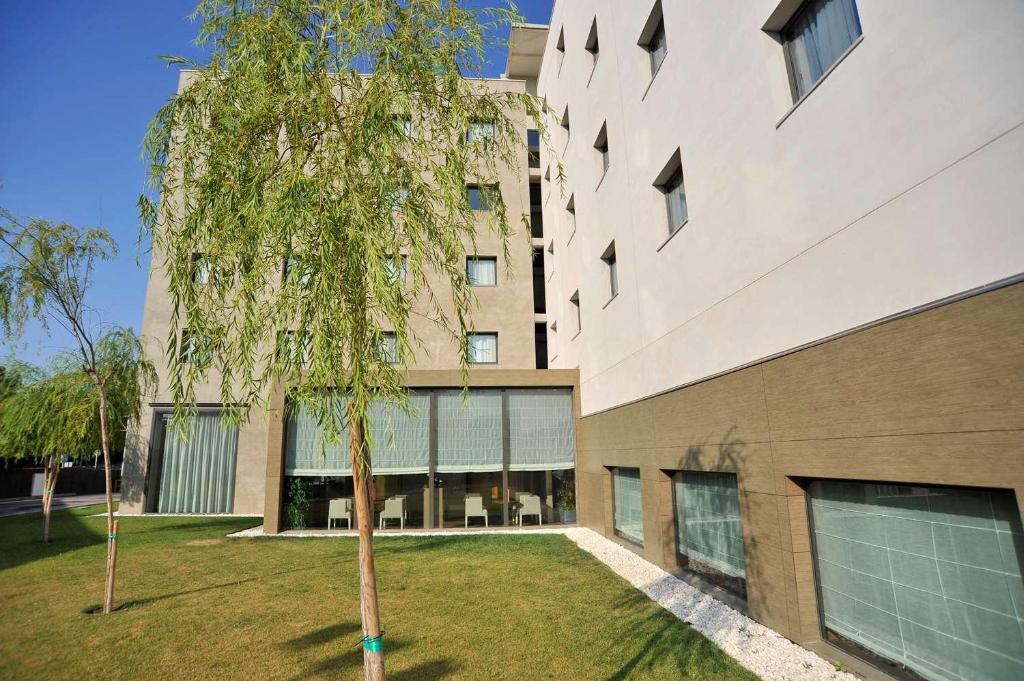 Budova, v ktorej sa hotel nachádza