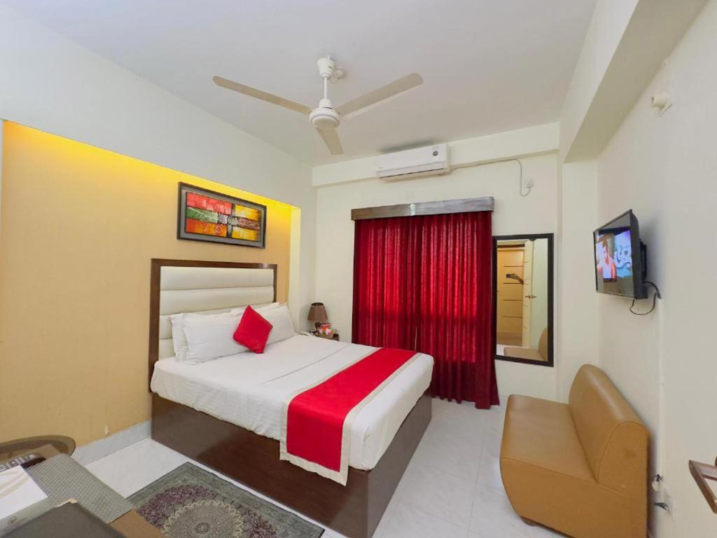 Hotel Grand Circle Inn - Housity