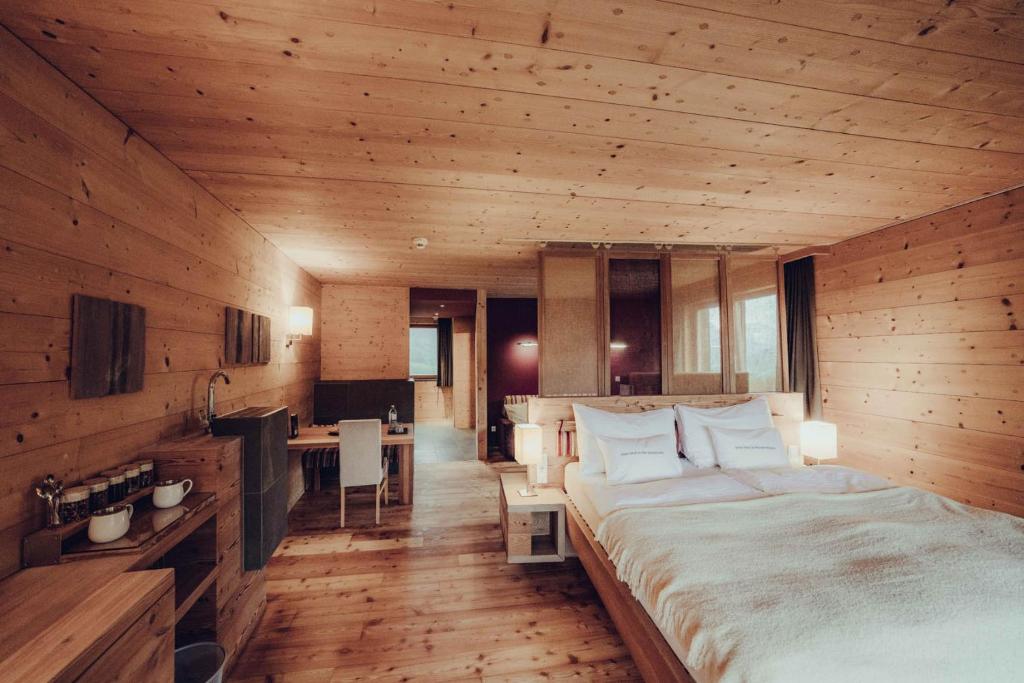 Holzhotel Forsthofalm - 18