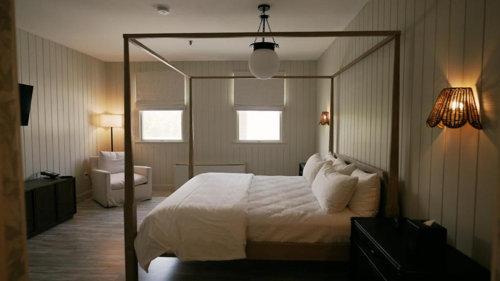 The Litchfield Inn - 