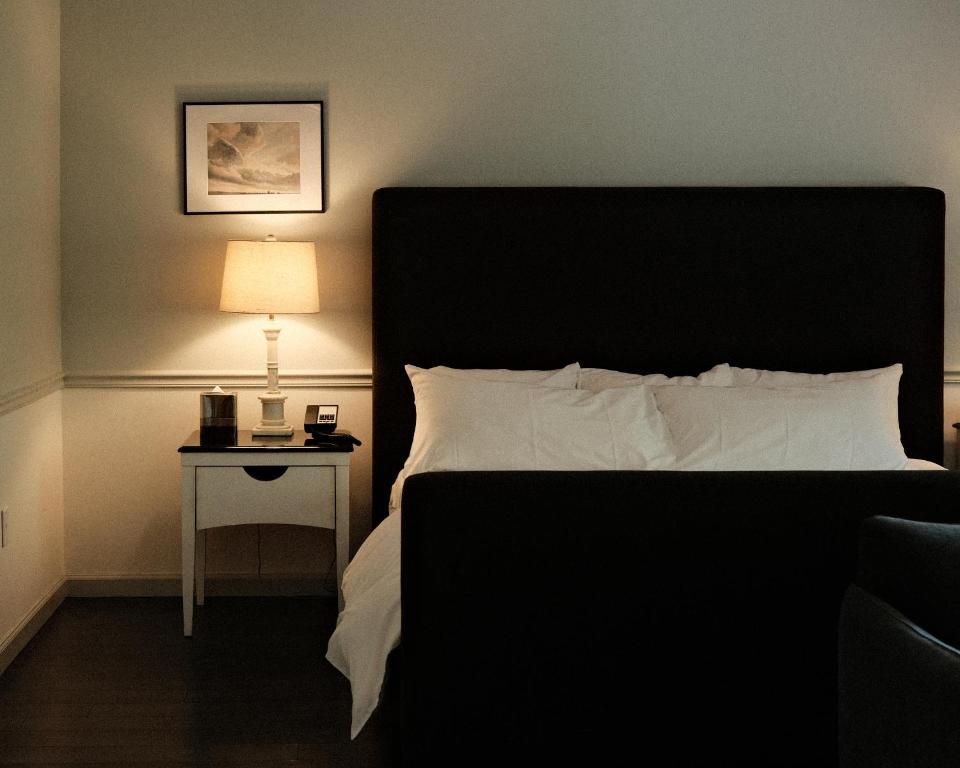 The Litchfield Inn - 