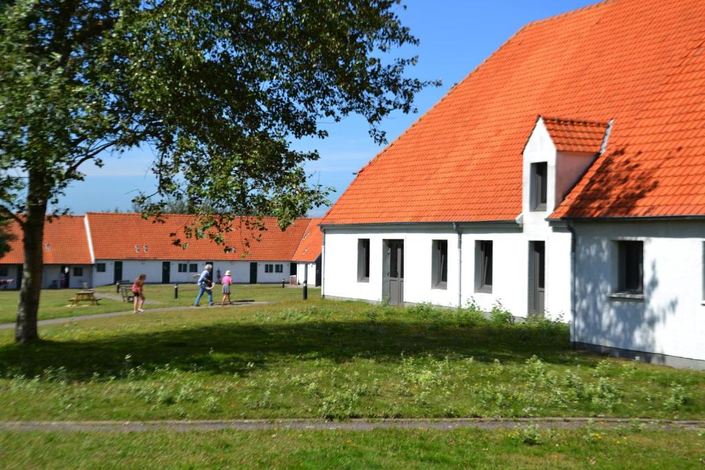 Budova, kde se prázdninový areál nachází
