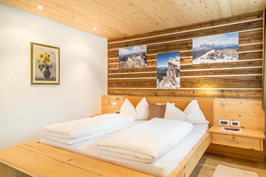 Postel nebo postele na pokoji v ubytování Garni Jasmin