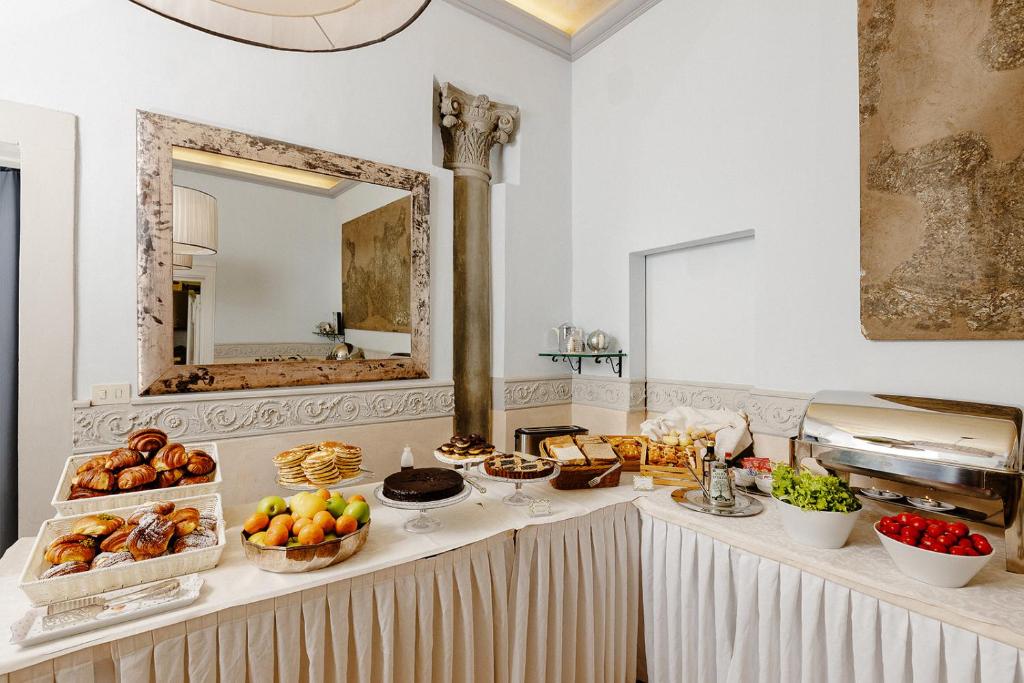 Hotel Palazzo dal Borgo - Resim 28