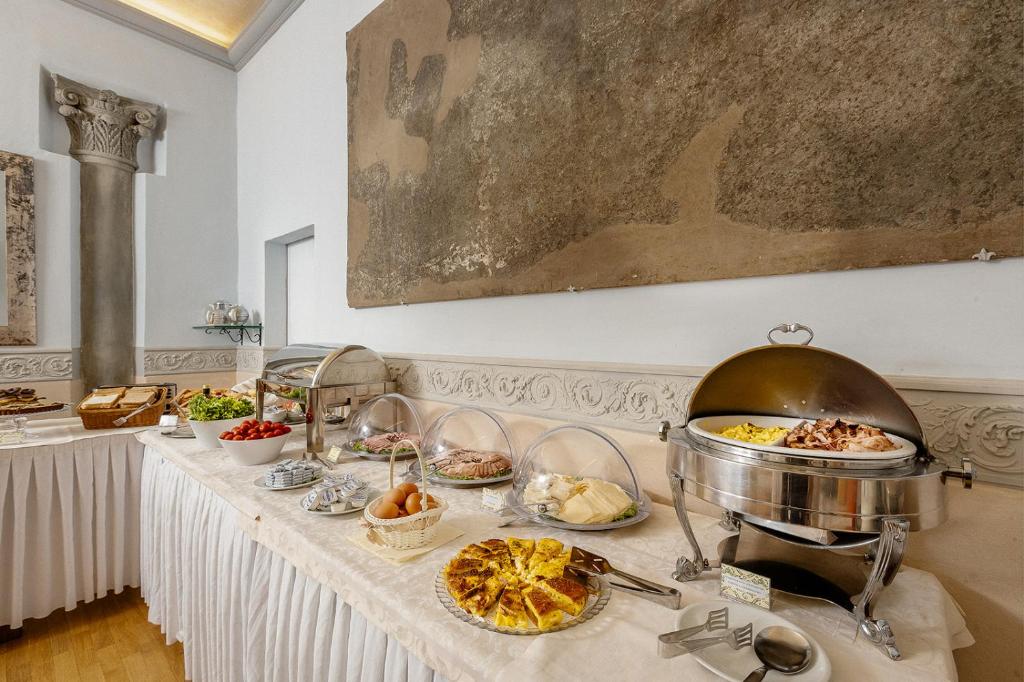 Hotel Palazzo dal Borgo - Resim 27